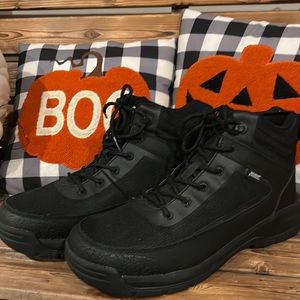 New BOGS waterproof boots